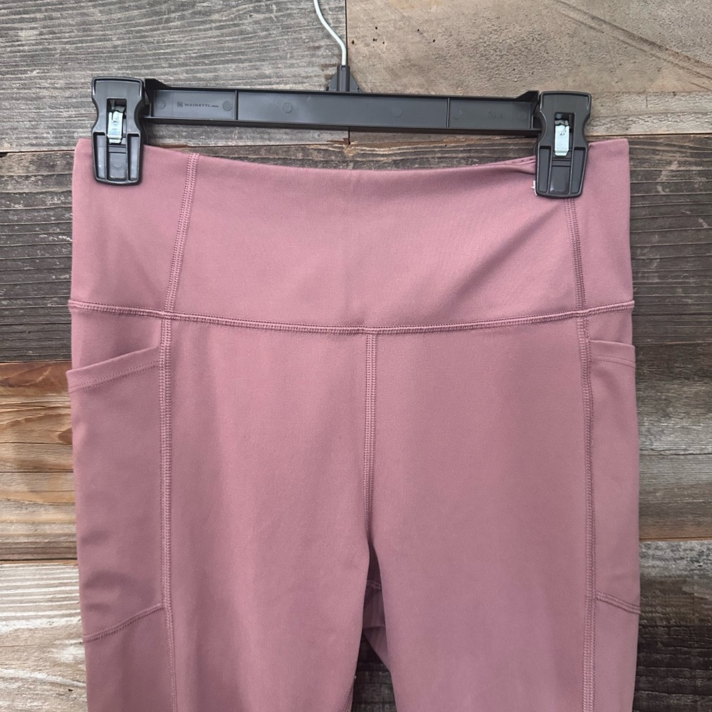 Victoria’s Secret Incredible Essential Leggings Pink Women's size 8 Side Pockets - Picture 3 of 10